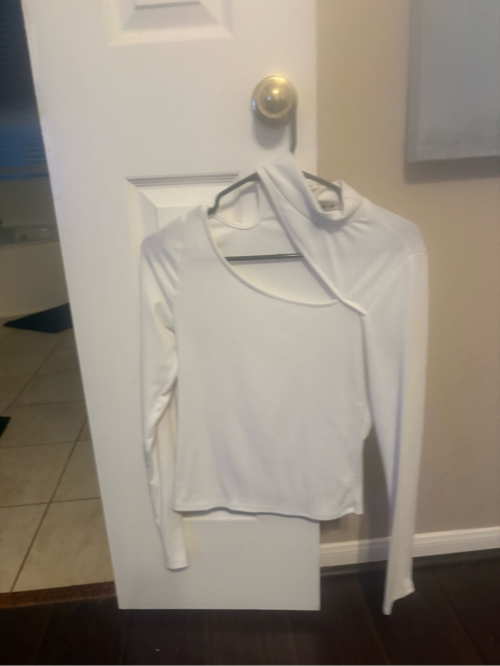 Women’s White Asymmetrical Long-Sleeve Top